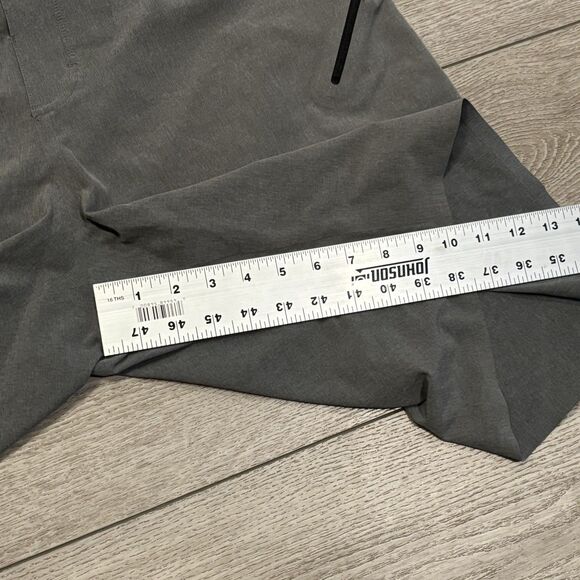 Lululemon Board Shorts Mens 36 Gray Swim Trunks Drawstring Zip Pocket Quick Dry - Picture 6 of 9